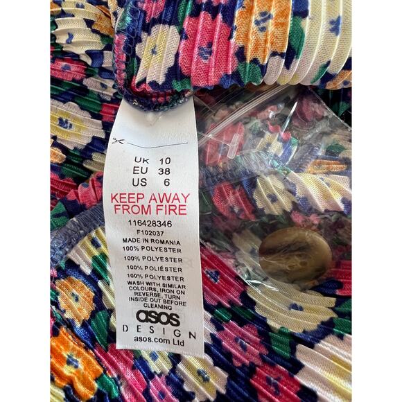 Asos Design Bright Pink Floral Oversized Short Sleeves Plisse Smock Jumpsuit 6 - Picture 10 of 12